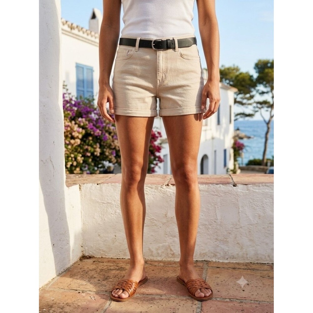 H&M Women Size 10 Beige Tan Cuffed Denim Shorts Stretch Mid Rise 5 Pocket
